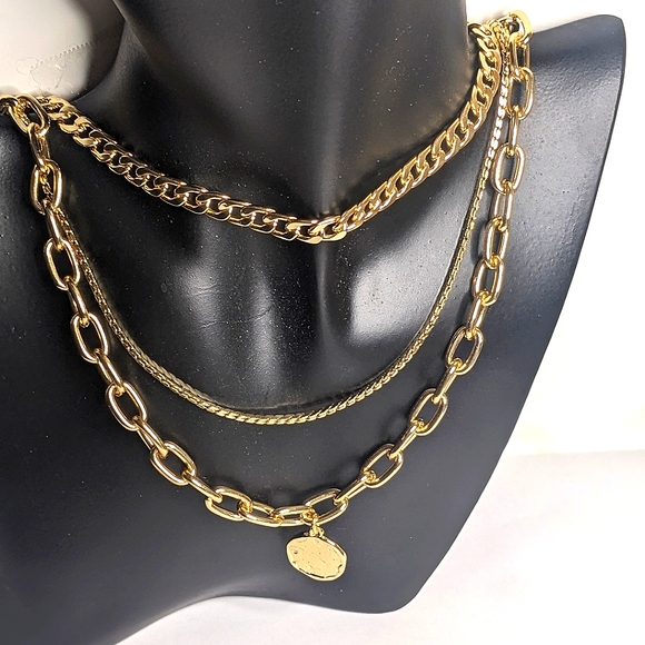NWT Express Layered Gold Chain Statement Necklace - Picture 2 of 4